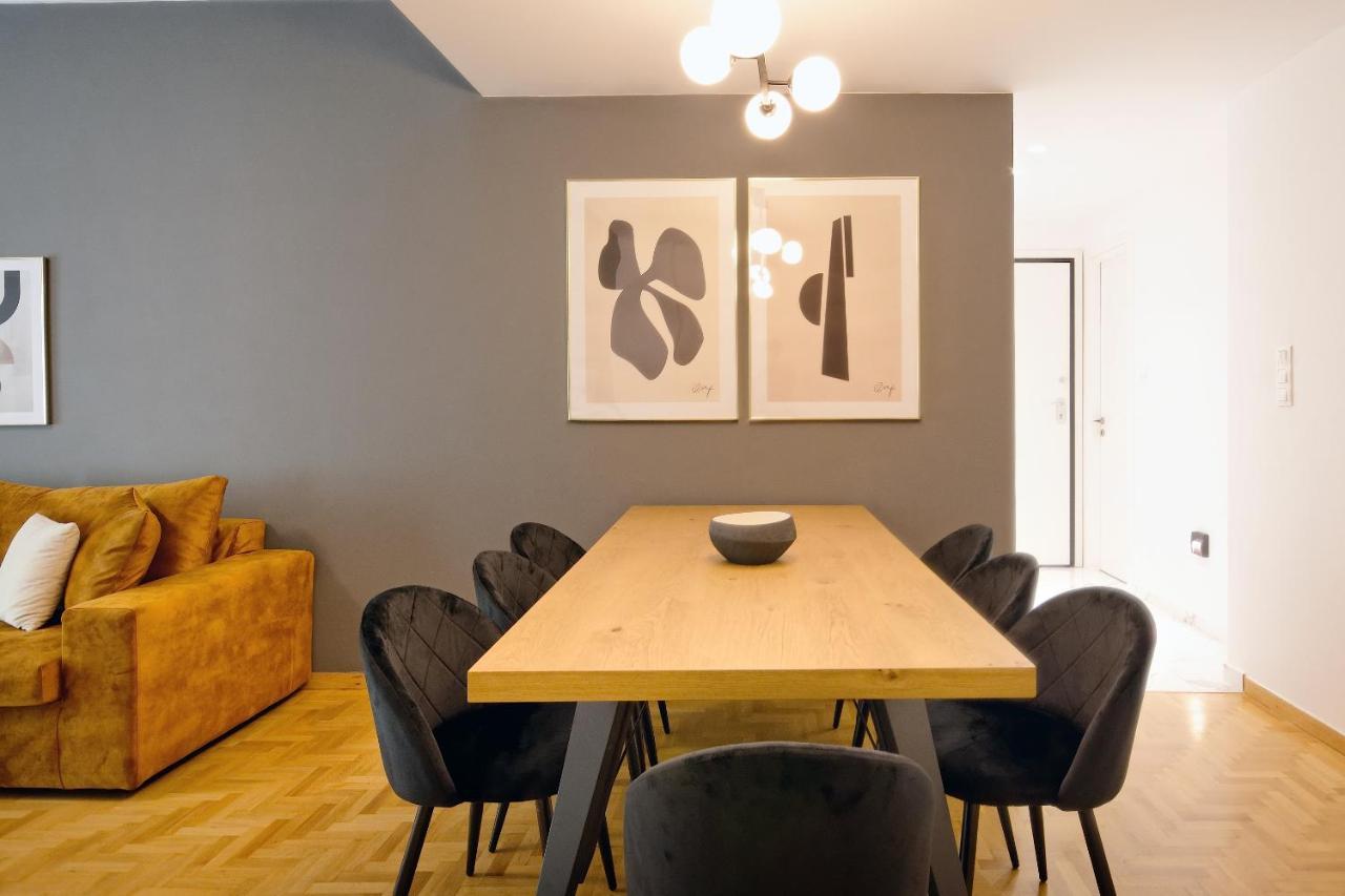 Elegant Big Apartment In Athens Center With Balcony Dış mekan fotoğraf