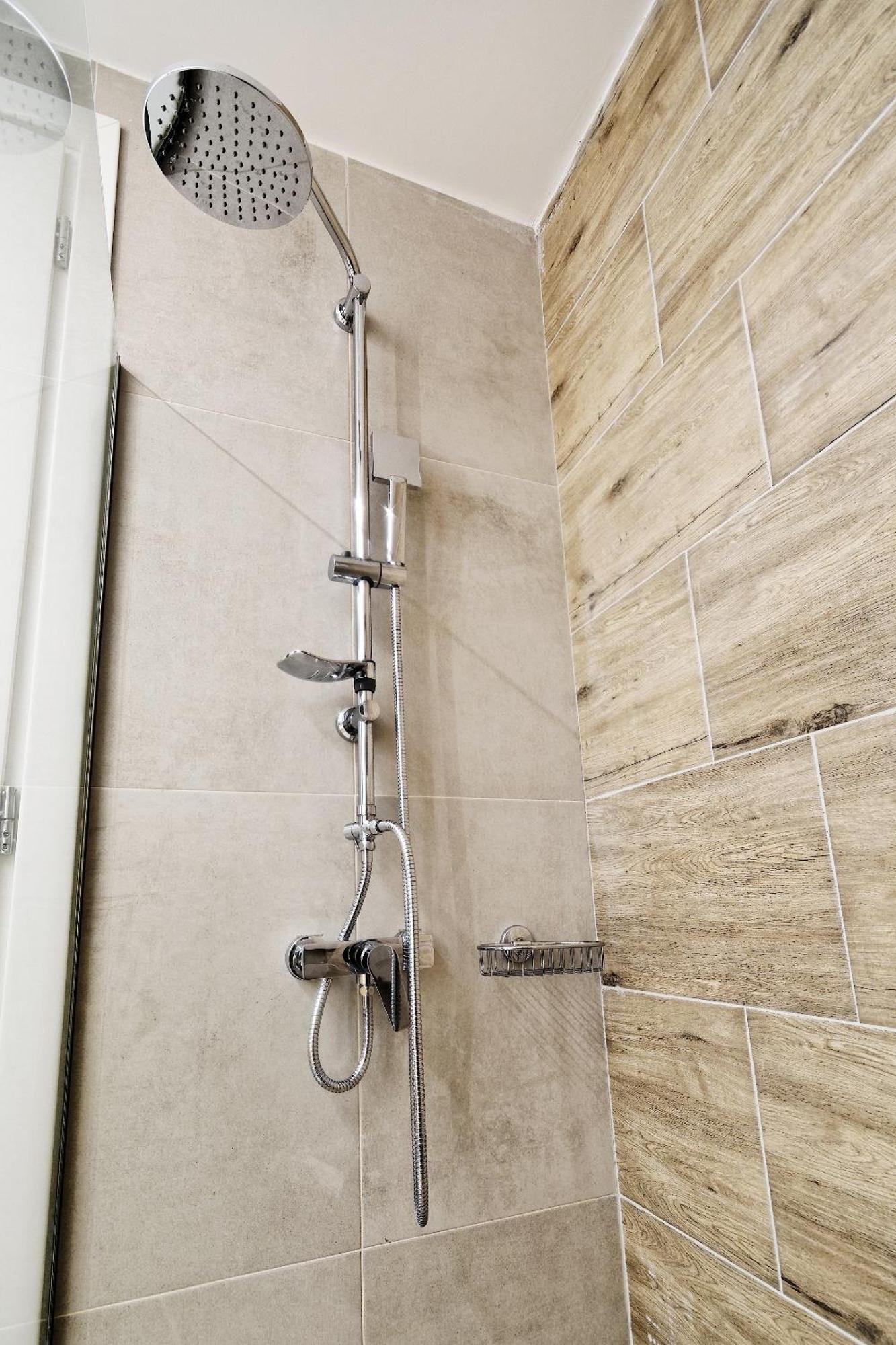 Elegant Big Apartment In Athens Center With Balcony Dış mekan fotoğraf