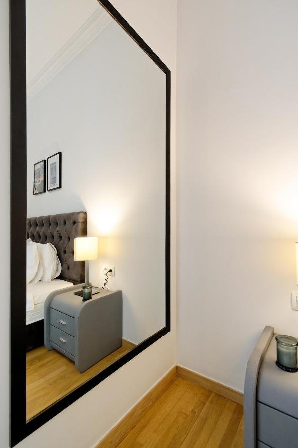 Elegant Big Apartment In Athens Center With Balcony Dış mekan fotoğraf