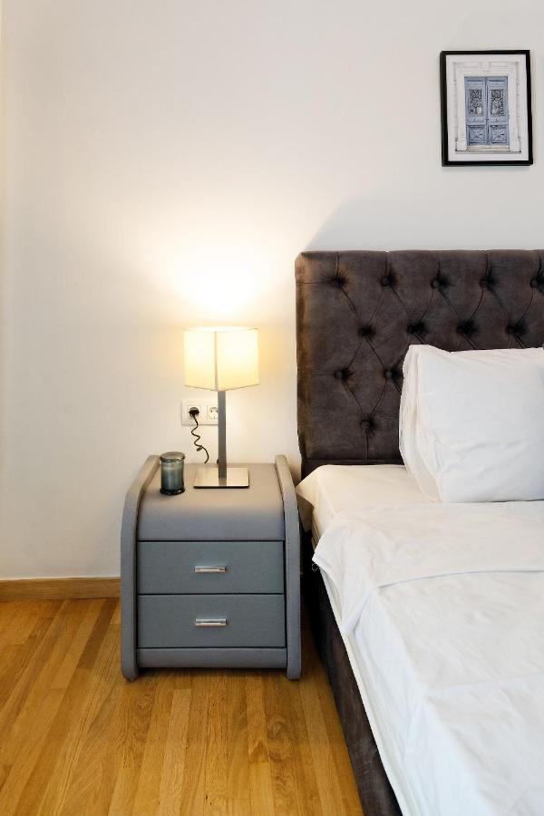 Elegant Big Apartment In Athens Center With Balcony Dış mekan fotoğraf